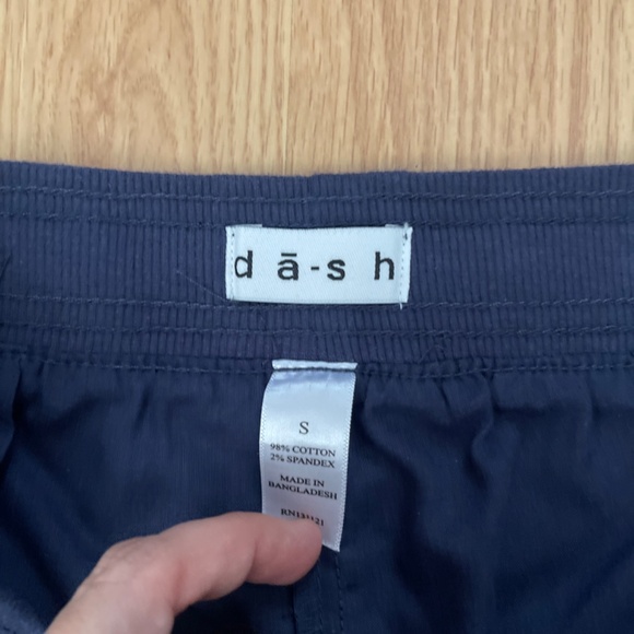 NWT Da-sh Navy Blue Comfee-Flex Knit Waist Kaitlyn Cargo Skort - Picture 3 of 5